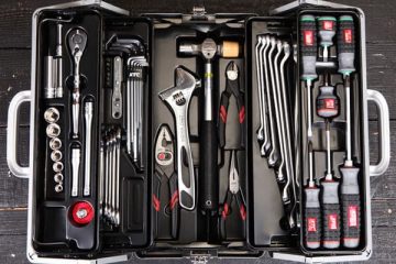 Các Dụng Cụ Bảo Dưỡng và Sửa Chữa Ô tô Cơ Bản Có Thể Tự Làm Tại Nhà